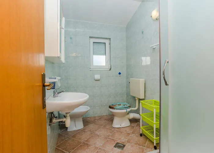 Apartment With Parking Space - 18569 Vir